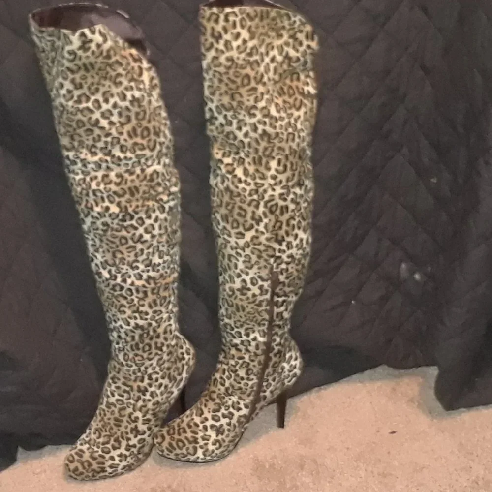 LEOPARD THIGH BOOTS
